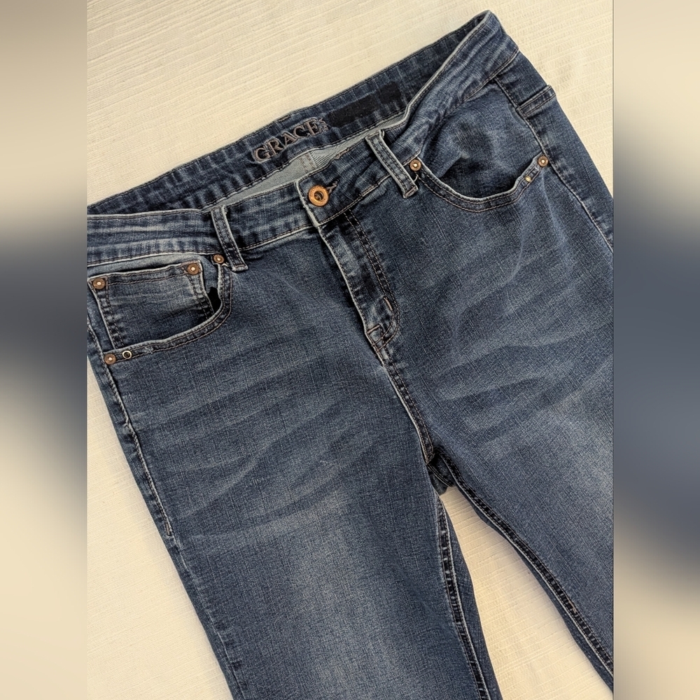 Grace Women's Blue Jeans Size 16